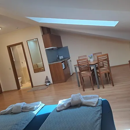 アパート Family 407, Park