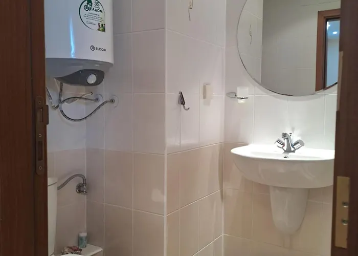 Family 407, Park * Borovec